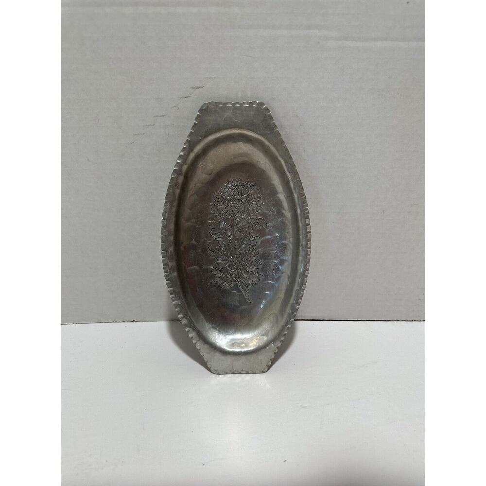 Continental Trademark Silverlook Hand Wrought Hammered Snack Tray Dandelion 651‎